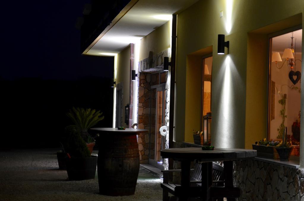 Villa Della Mimosa Алия Экстерьер фото