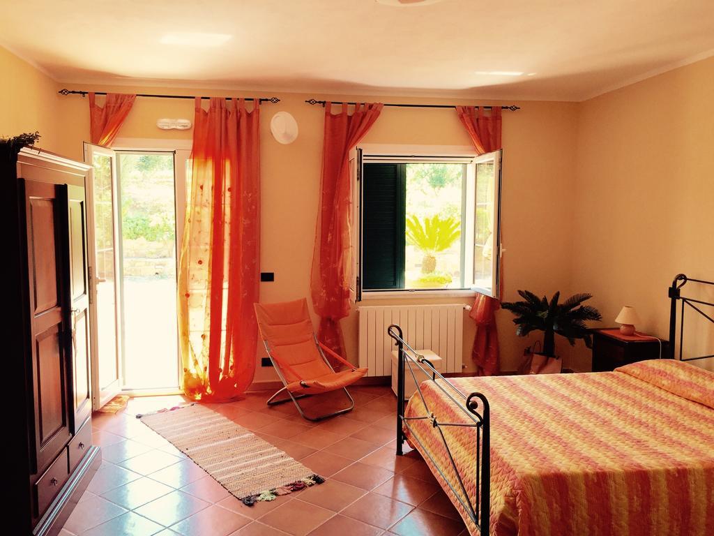 Villa Della Mimosa Алия Номер фото