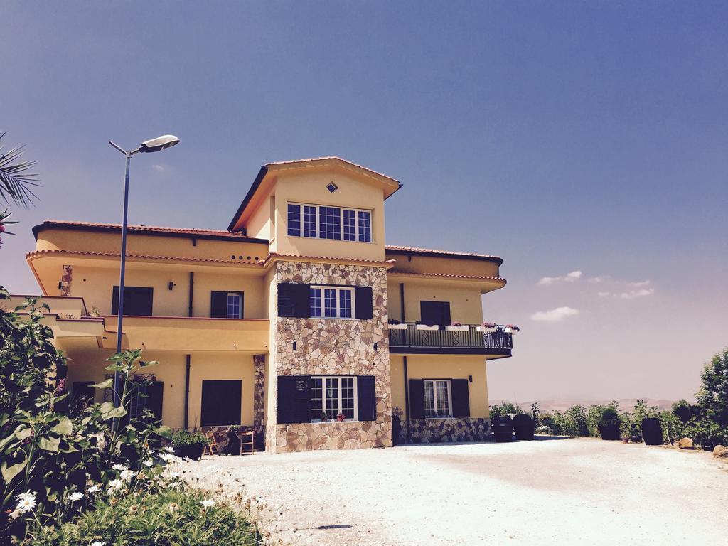 Villa Della Mimosa Алия Экстерьер фото