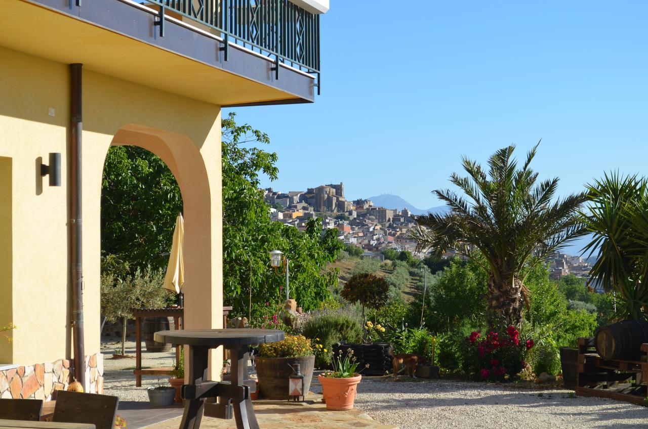 Villa Della Mimosa Алия Экстерьер фото